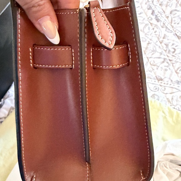 Burberry archive beige all baby tittle handbag. - Picture 8 of 15